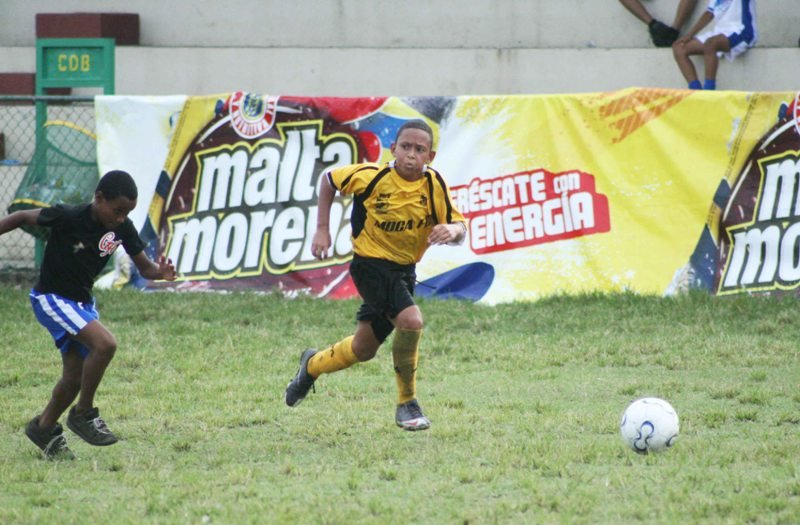 Juan Angeles autor de uno de los goles de Moca